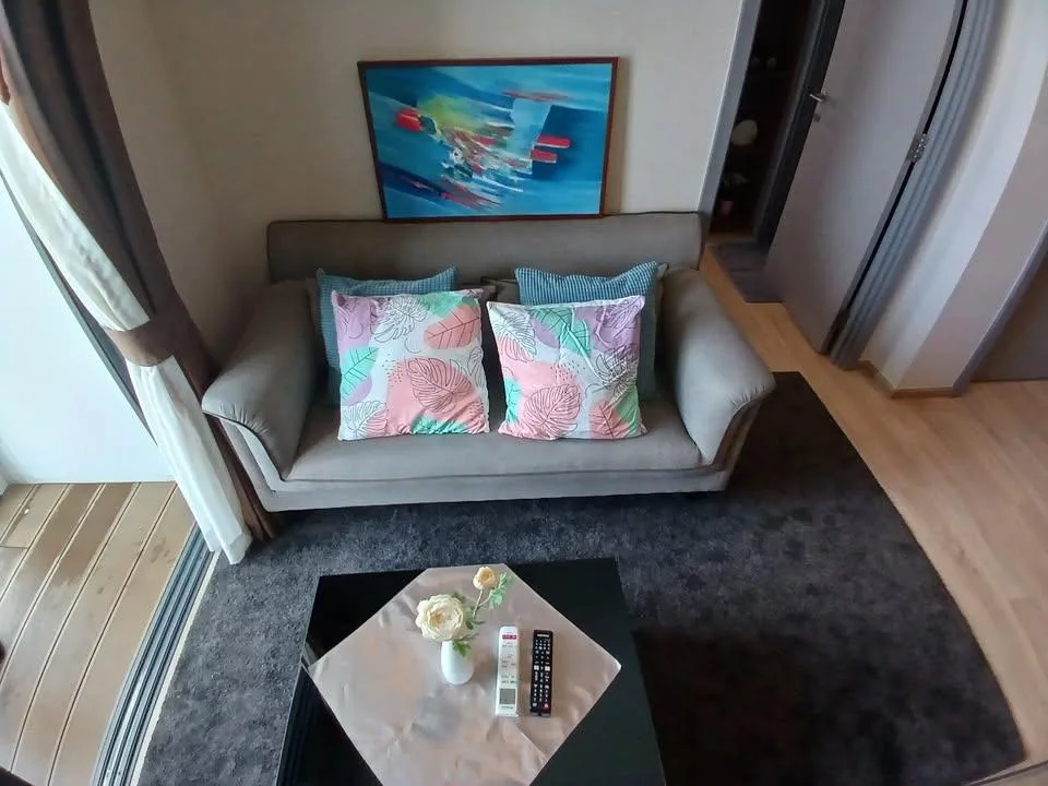 Taka Haus Ekamai 12 — photo 10