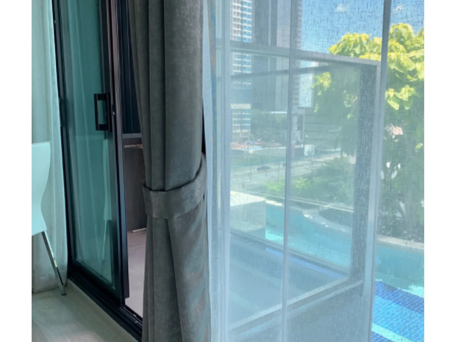 Condolette Midst Rama 9 — photo 6