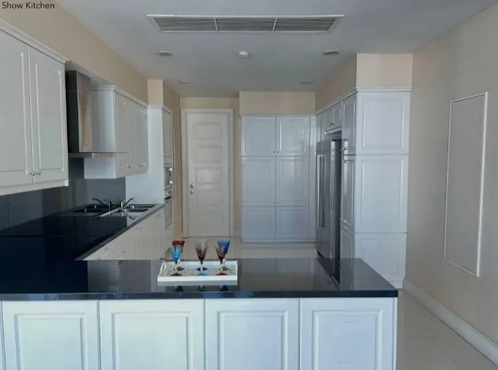 Royce Private Residences — photo 8
