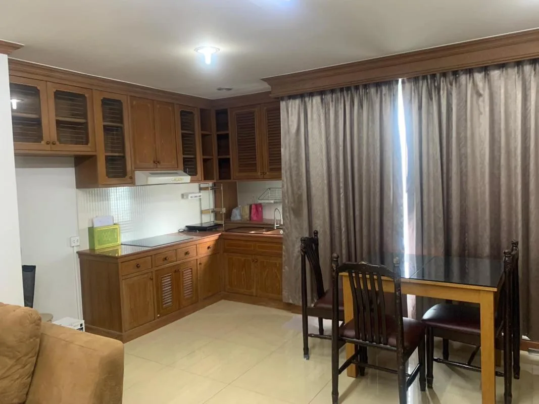 Baan Pathumwan — photo 2