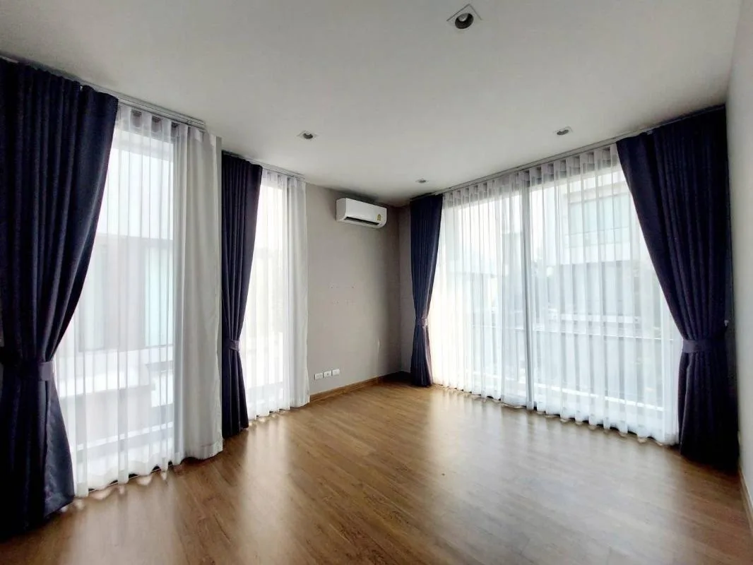 Baan Klang Muang Classe Ekkamai-ramintra — photo 7