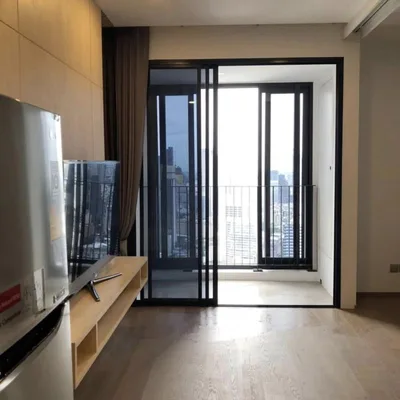 Ashton Chula - Silom