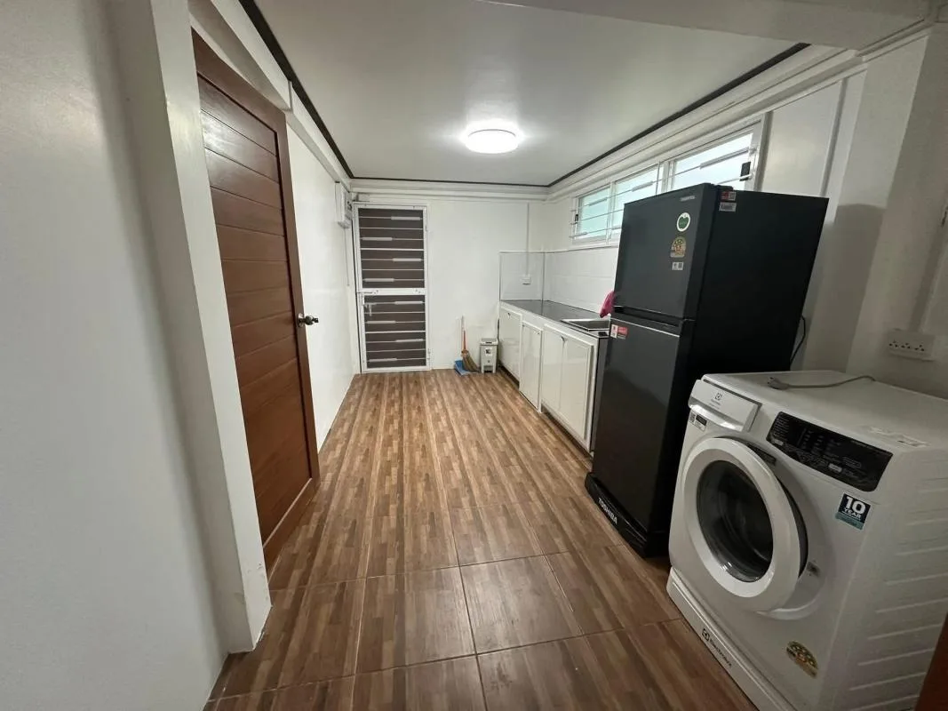 Single Home Soi Chaturathit 2 — photo 3