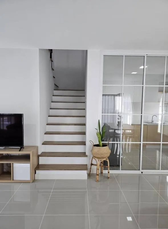 Townhome — photo 8