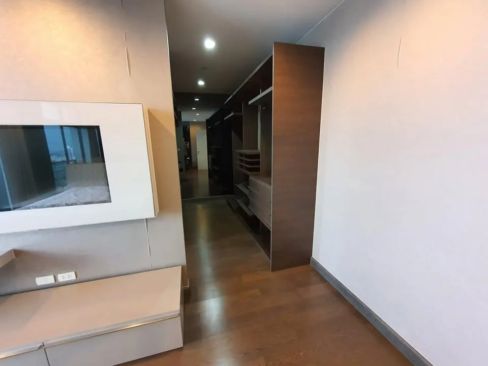 Urbano Absolute Sathon - Taksin — photo 12