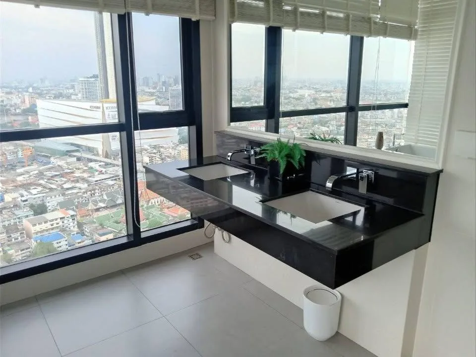 Urbano Absolute Sathon - Taksin — photo 17