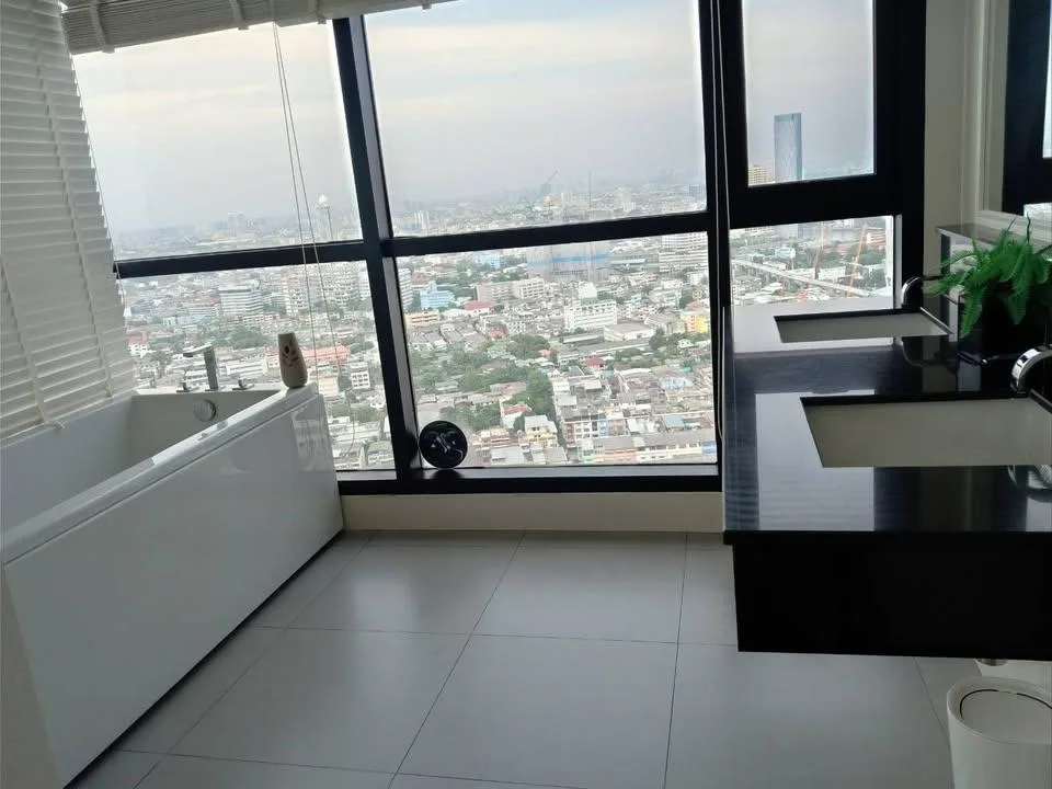 Urbano Absolute Sathon - Taksin — photo 18