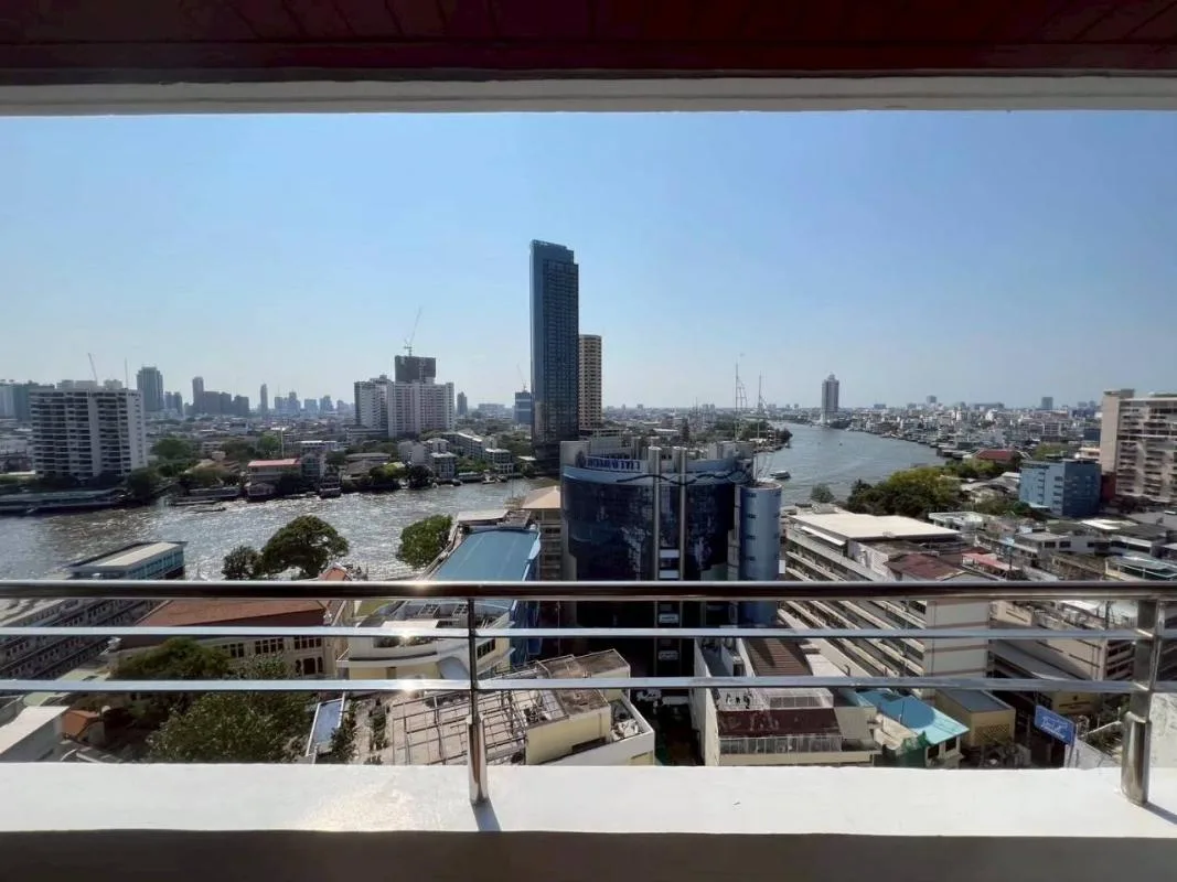 Si Phraya River View — photo 18