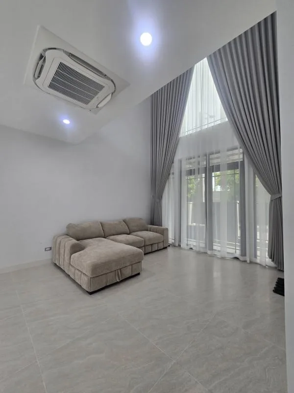 Baan Klang Muang Classe Sukhumvit 77 — photo 2