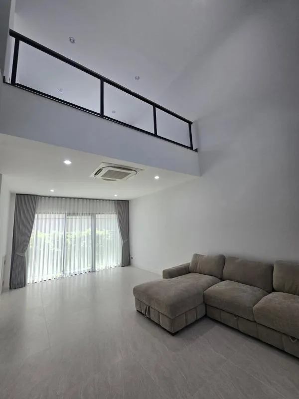 Baan Klang Muang Classe Sukhumvit 77 — photo 3