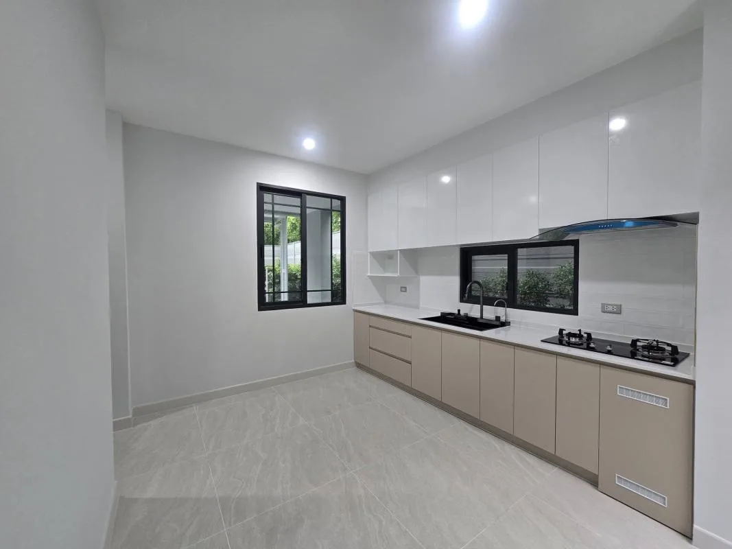 Baan Klang Muang Classe Sukhumvit 77 — photo 4