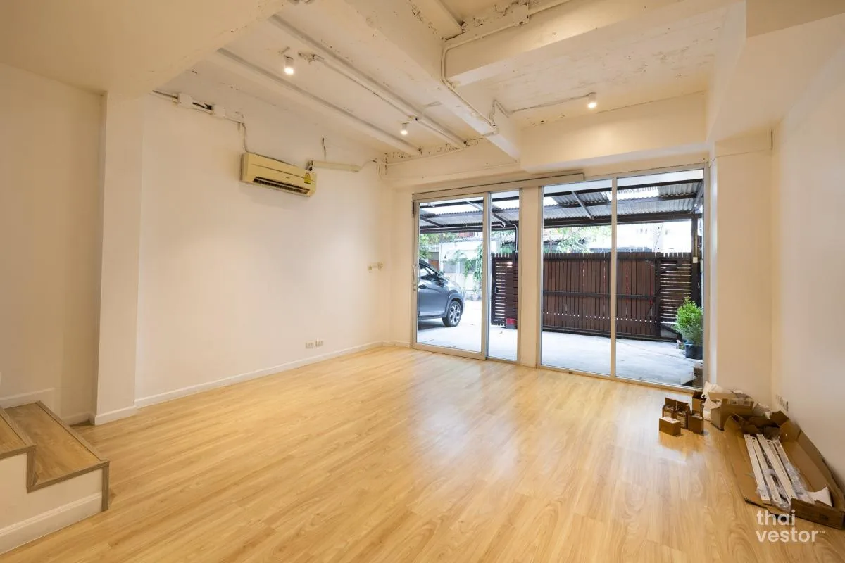 Home Office 49/1 — photo 1