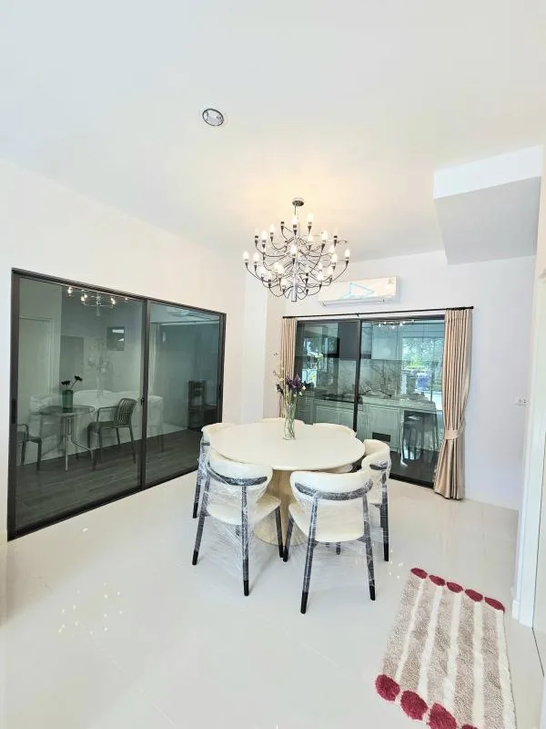 Townhome — photo 3
