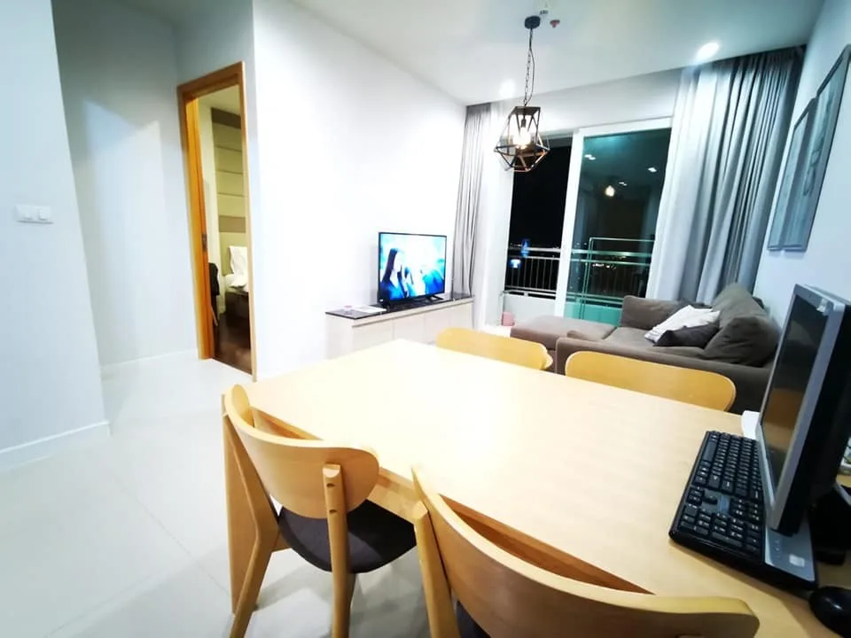 Circle Condominium — photo 2