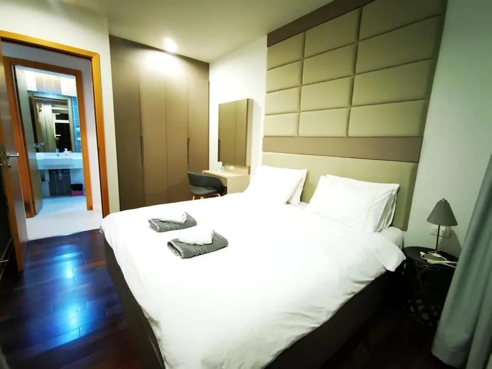 Circle Condominium — photo 4