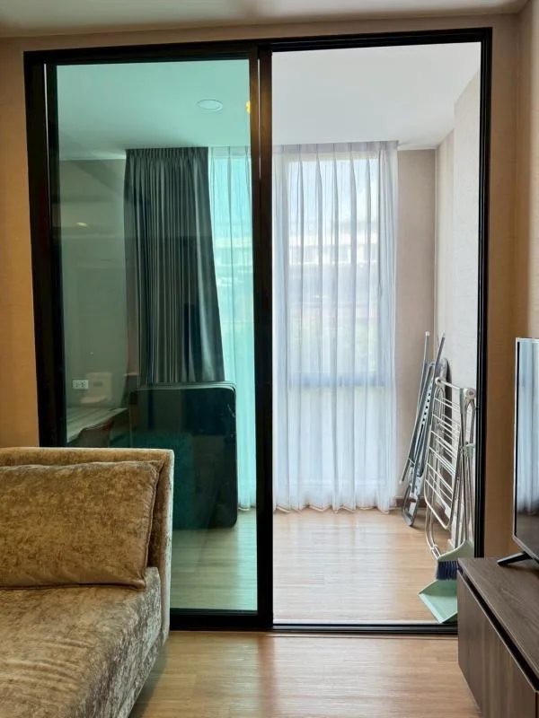 Lloyd Soonvijai-thonglor — photo 10