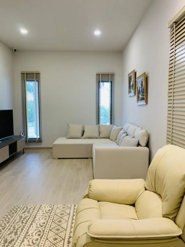 Townhome — photo 3