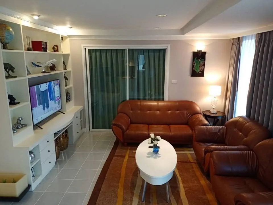 Supalai Place — photo 1