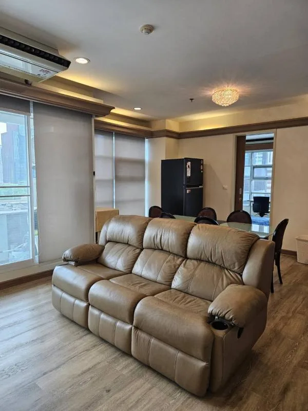Baan Klang Krung Siam - Pathumwan — photo 2