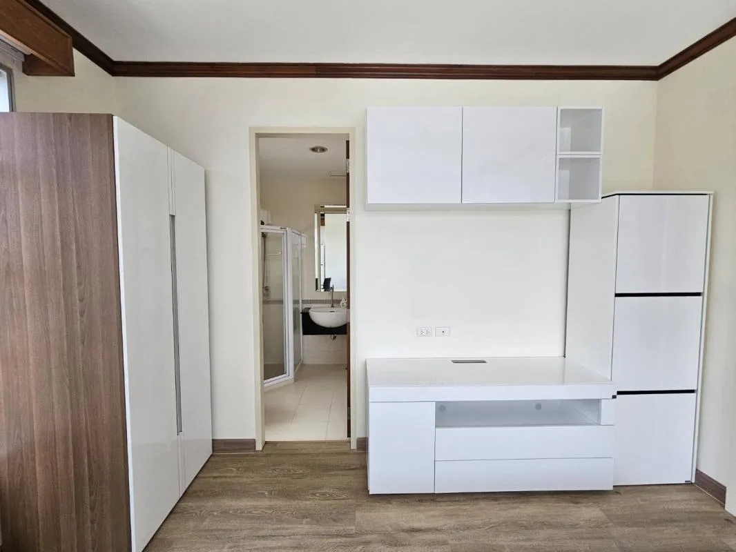 Baan Klang Krung Siam - Pathumwan — photo 11