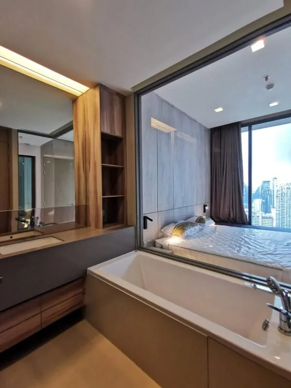 The Esse Asoke — photo 12