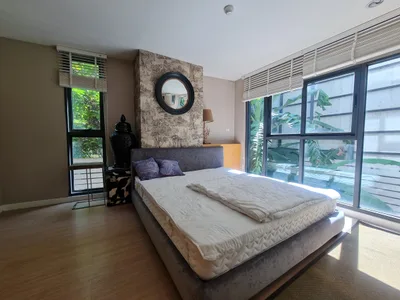 D 25 Thonglor