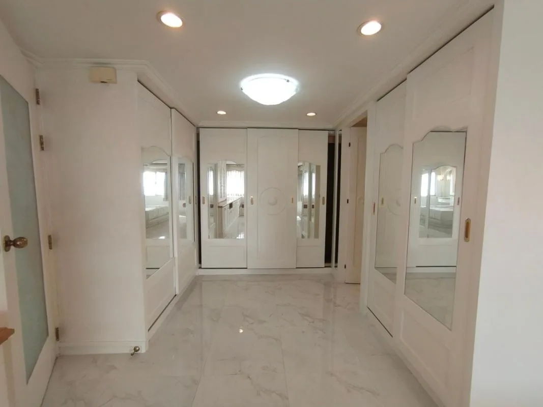 38 Mansion — photo 8