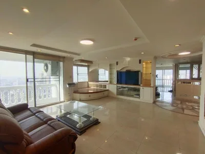 38 Mansion