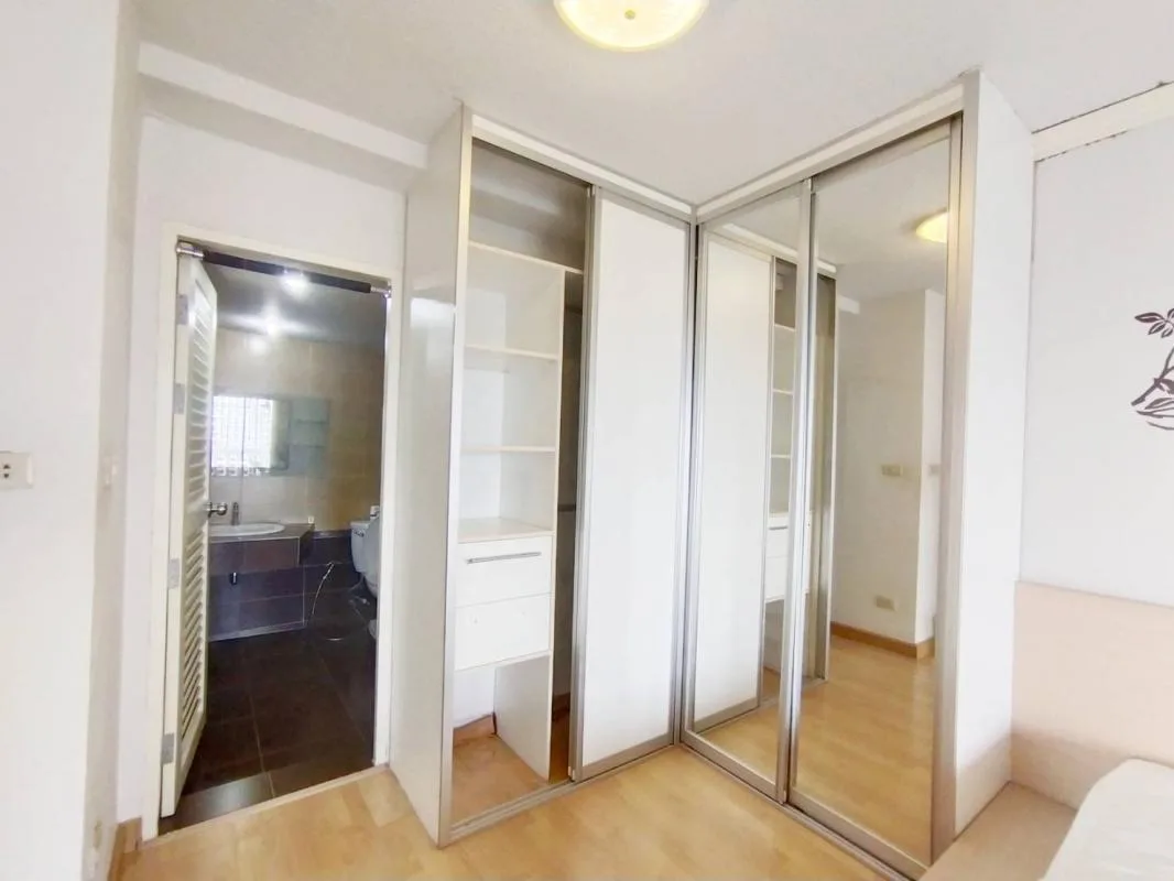 38 Mansion — photo 9