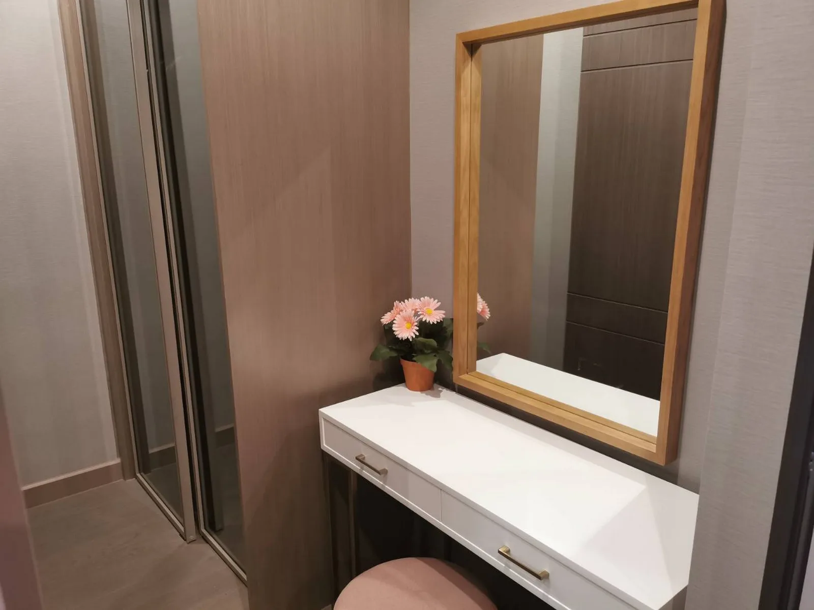 The Esse at Singha Complex — photo 11