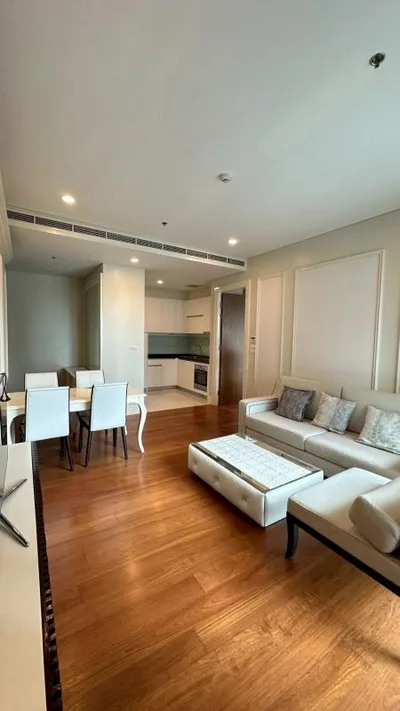 Bright Sukhumvit 24