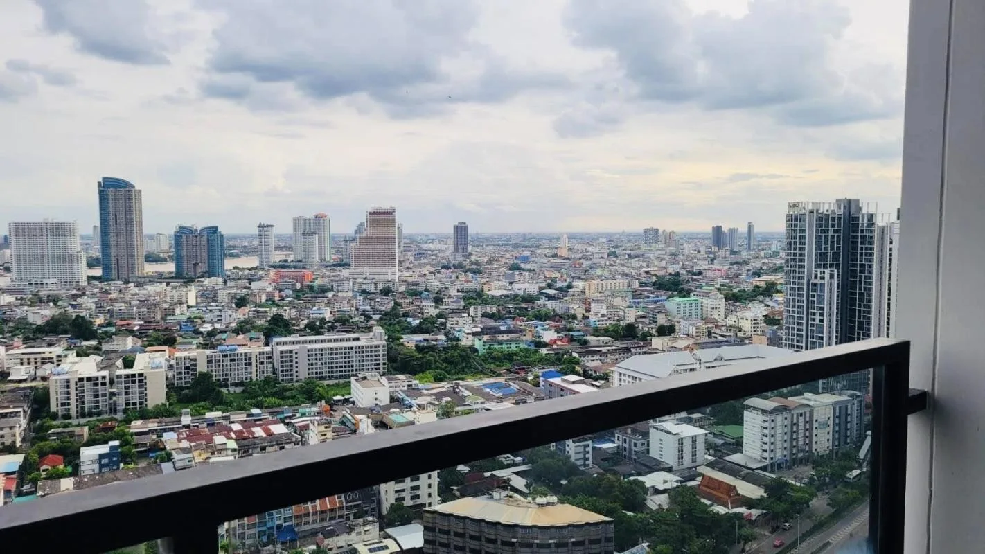 Urbano Absolute Sathon - Taksin — photo 17