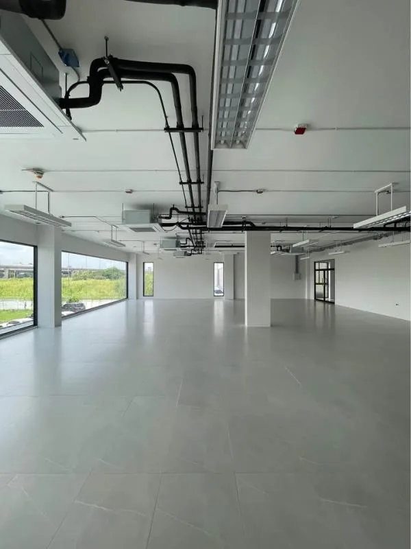 Office Building Phatthanakan 31/1 — photo 3
