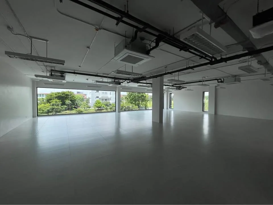 Office Building Phatthanakan 31/1 — photo 4