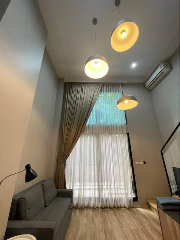 Blossom Condo @ Sathorn - Charoenrat — photo 2