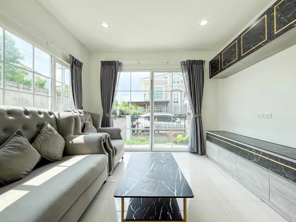 Golden Neo Sathorn — photo 5