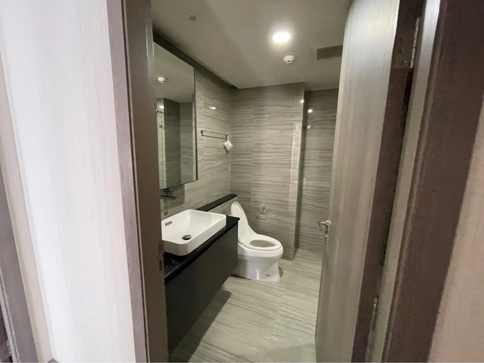 Klass Sarasin - Rajdamri — photo 9