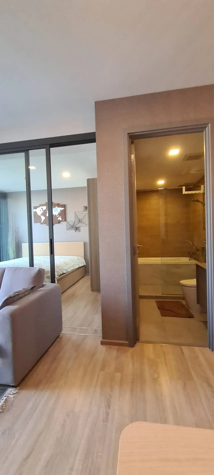 Taka Haus Ekamai 12 — photo 6