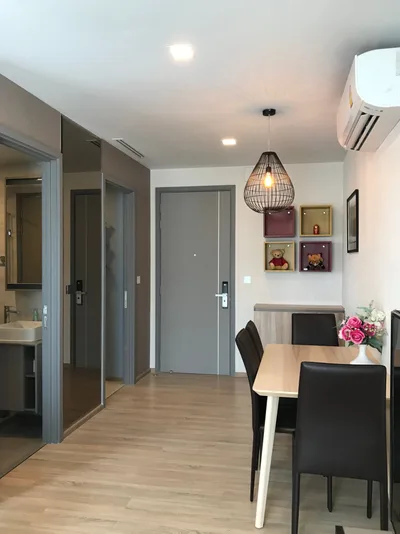 Taka Haus Ekamai 12