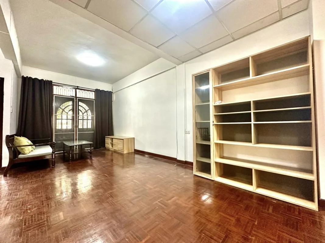 Townhome — photo 10