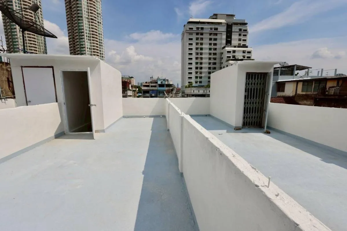 Townhome — photo 2
