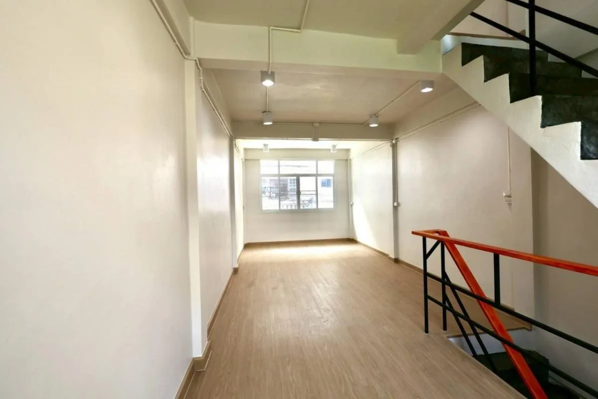 Townhome — photo 6