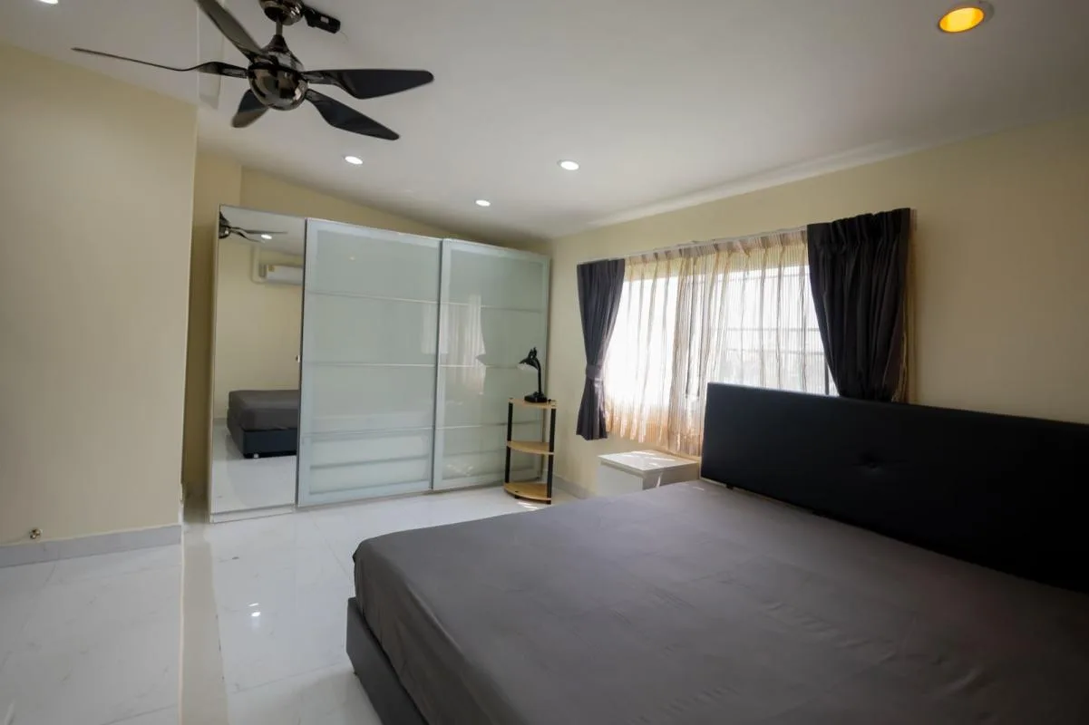 Townhome — photo 10