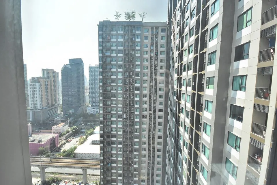 Life Asoke — photo 9