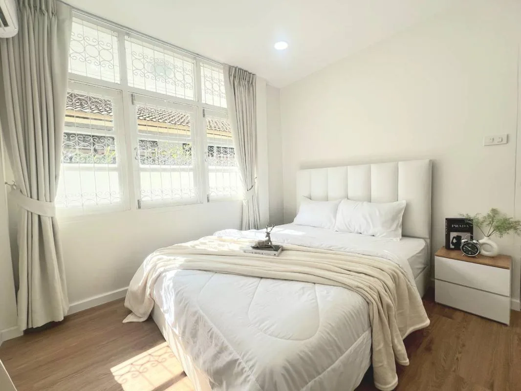 Townhome — photo 11