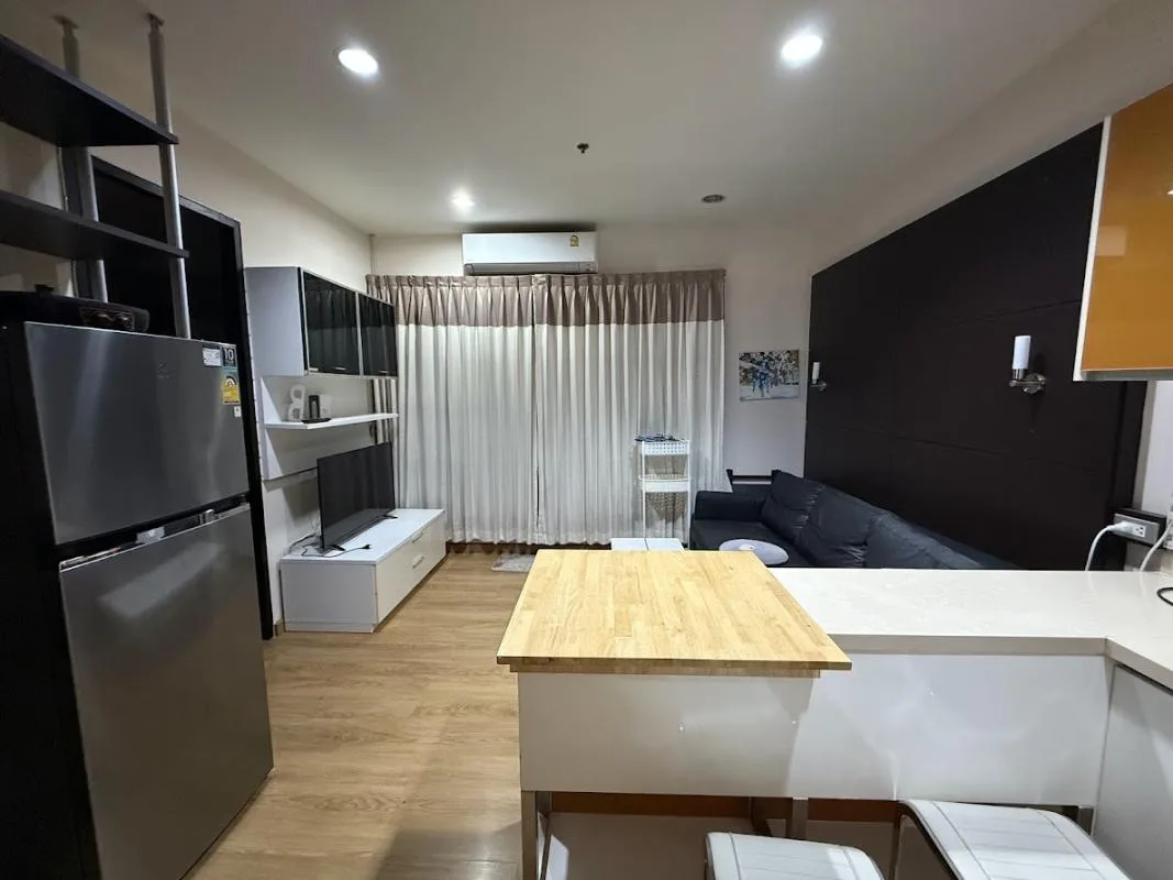 Baan Klang Krung Siam - Pathumwan — photo 1