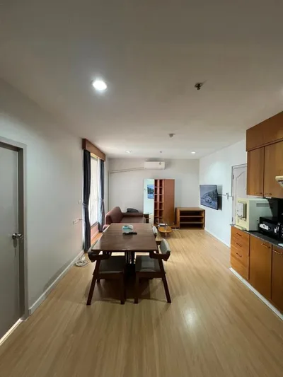 Pathumwan Resort