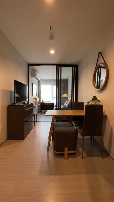 Life Sathorn Sierra — photo 1