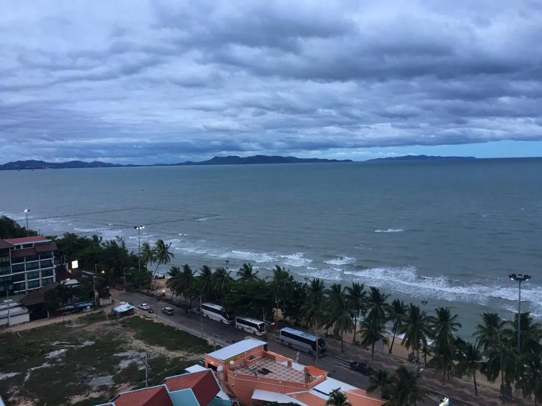 Cetus Beachfront Pattaya — photo 9