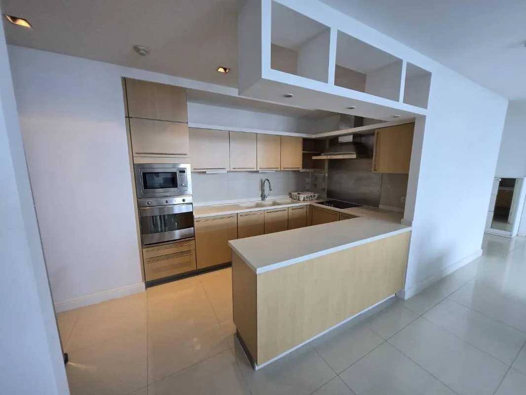 Athenee Residence — photo 2
